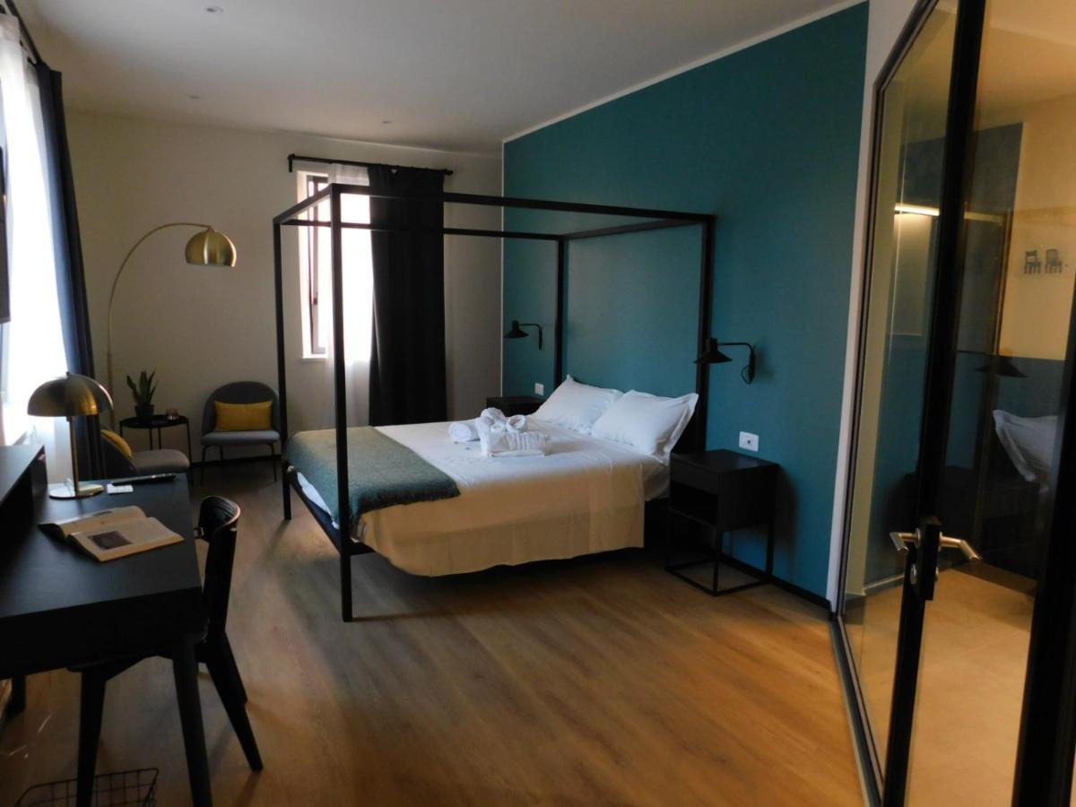 Piumaviola Beds & Apartments Parma Exteriör bild