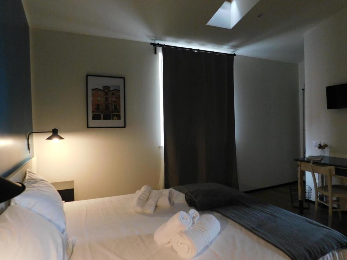 Piumaviola Beds & Apartments Parma Exteriör bild