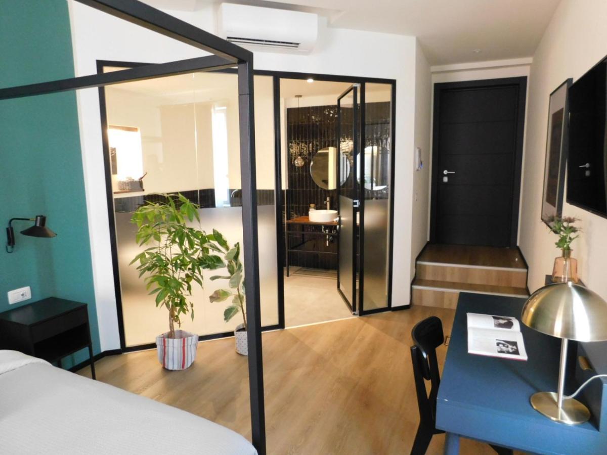 Piumaviola Beds & Apartments Parma Exteriör bild